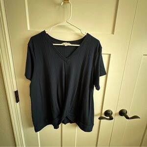 Liz Claiborne, XXL, short sleeve V-neck, flattering blouse. School, Teacher.